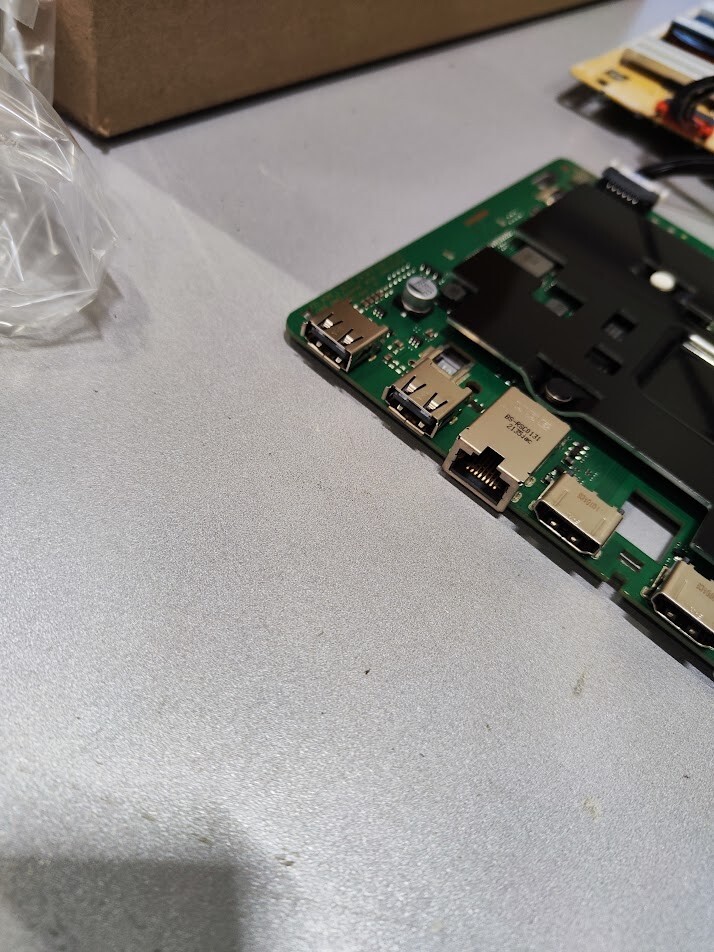 Samsung BN41-02844B Main Board BN44-01054C Power Board Set Working Only Boards