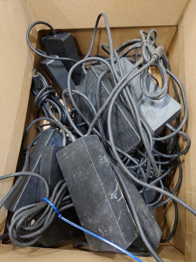 LOT OF 18 Microsoft 1749 Adapter Used Working Without Power Cord