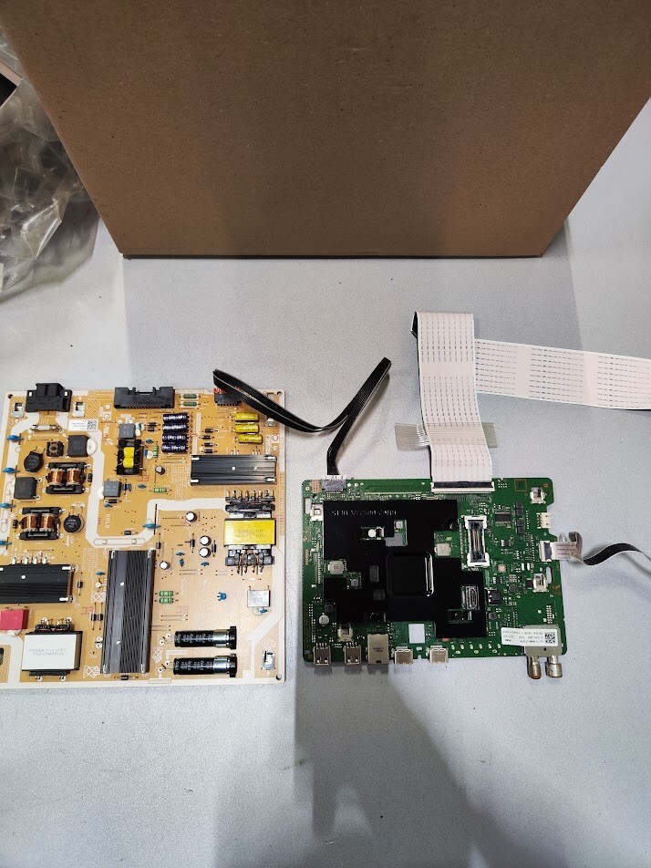 Samsung BN41-02636A Main Board and BN44-00878C Power Board for L55E7R NSM