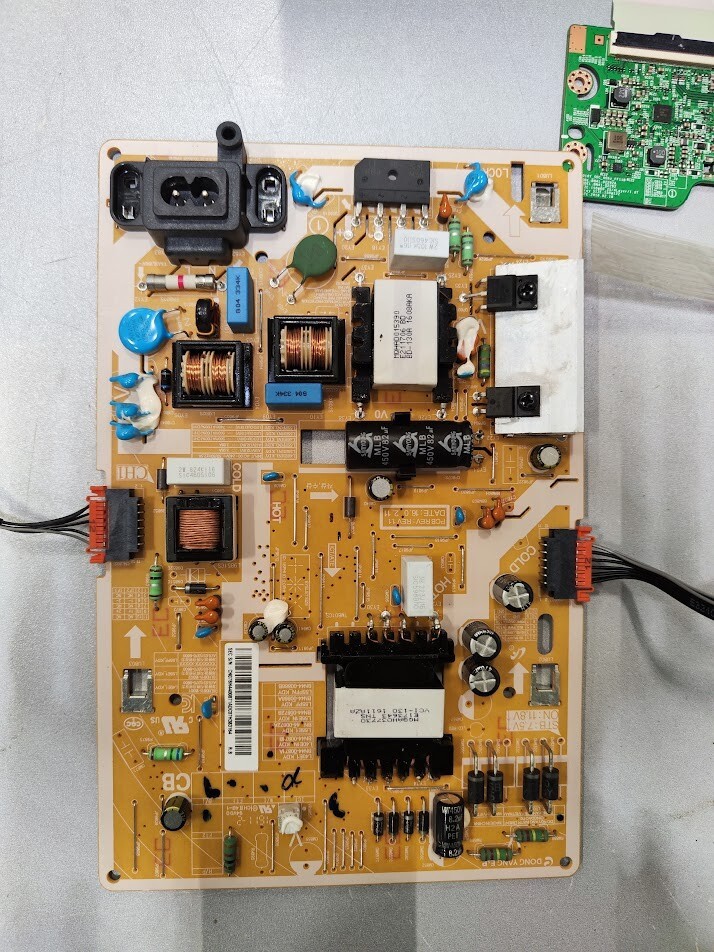 Samsung BN41-02568B Main Board BN44-00807F PSU Board Used Functional No Box