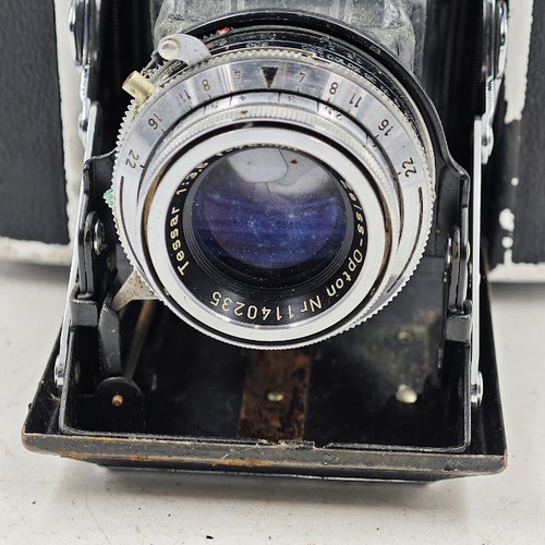 Zeiss Ikon IKONTA 523/16 Camera - Vintage, Untested, Signs of Use