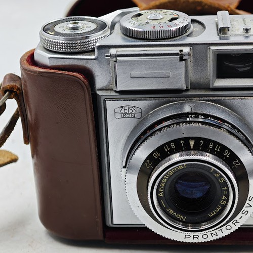 Zeiss Ikon Vintage Camera 527/24 - Untested, With Bag & Strap