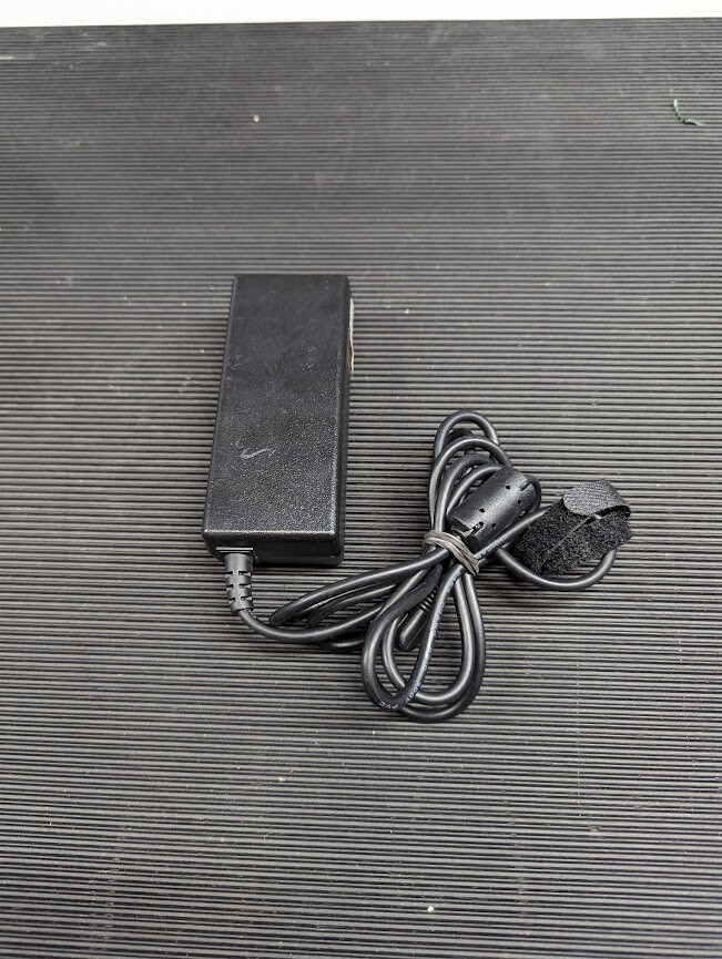 DELTA ADP-45AW  AC Adapter 19V 2.37A Without Power Cord Black Used
