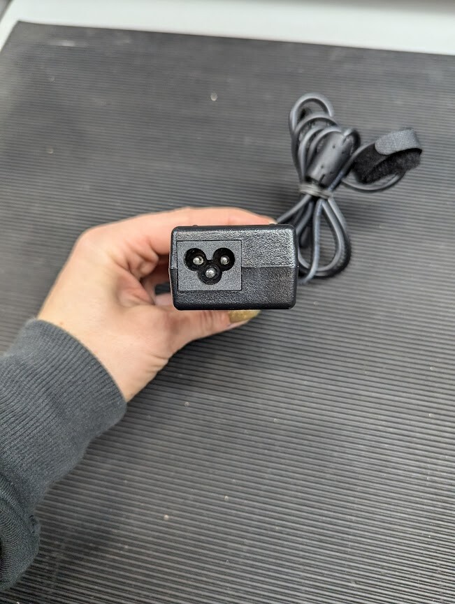 DELTA ADP-45AW  AC Adapter 19V 2.37A Without Power Cord Black Used