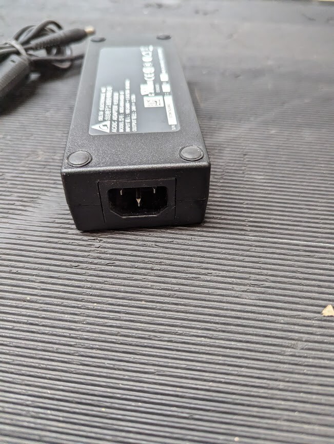 DELTA MDS-090AAS24 B AC Adapter 24V 3.75A Without Power Cord Black Used