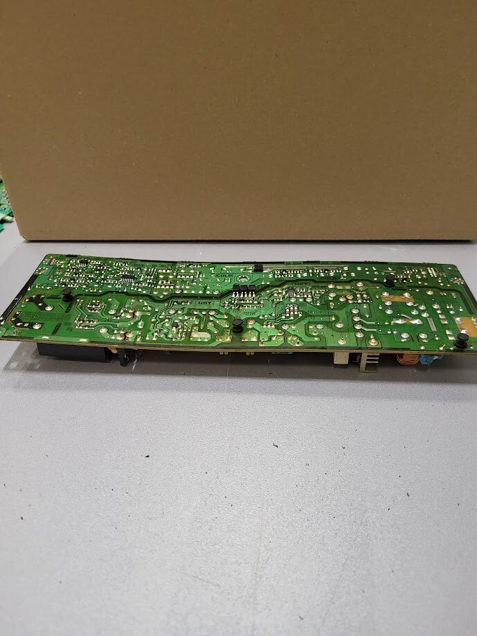 Hansol LCD Inc. 32" Circuit Board i32HD_AHS - Untested