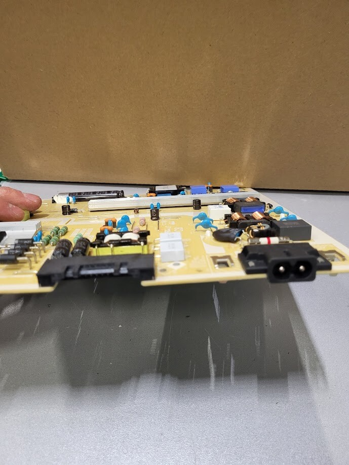 L55E7 ADY / L55E7N ADY Power Supply Board BN44-01100A/BN44-01100B - Untested