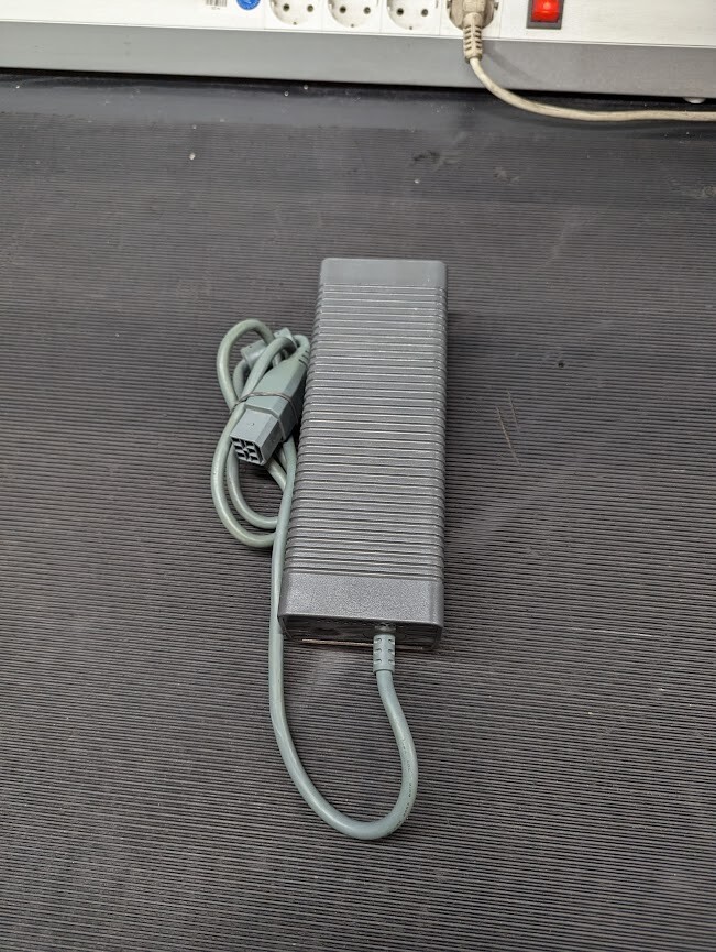 Microsoft PE-2171-02MX AC Adapter 12V 14.2A Used Working Without Power Cord