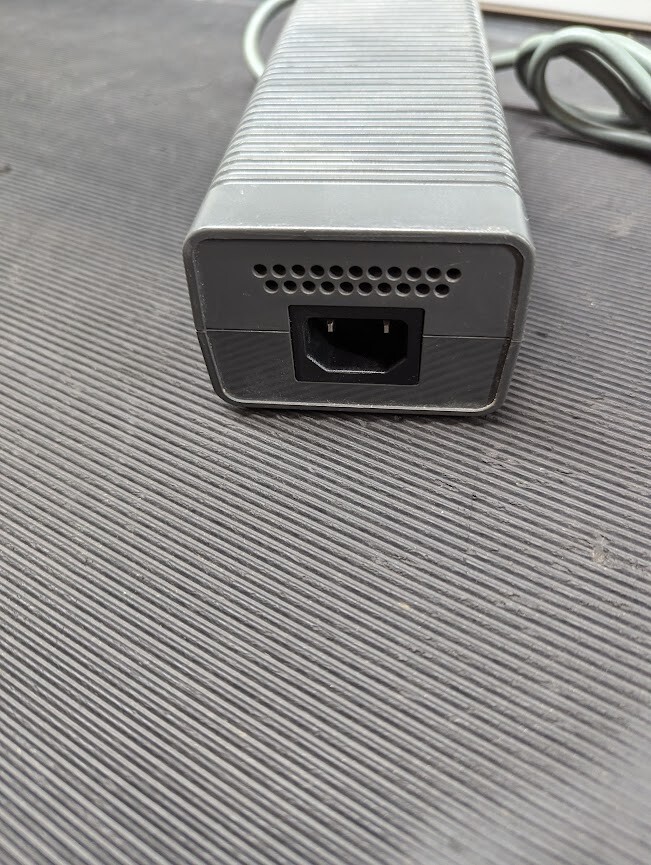 Microsoft PE-2171-02MX AC Adapter 12V 14.2A Used Working Without Power Cord