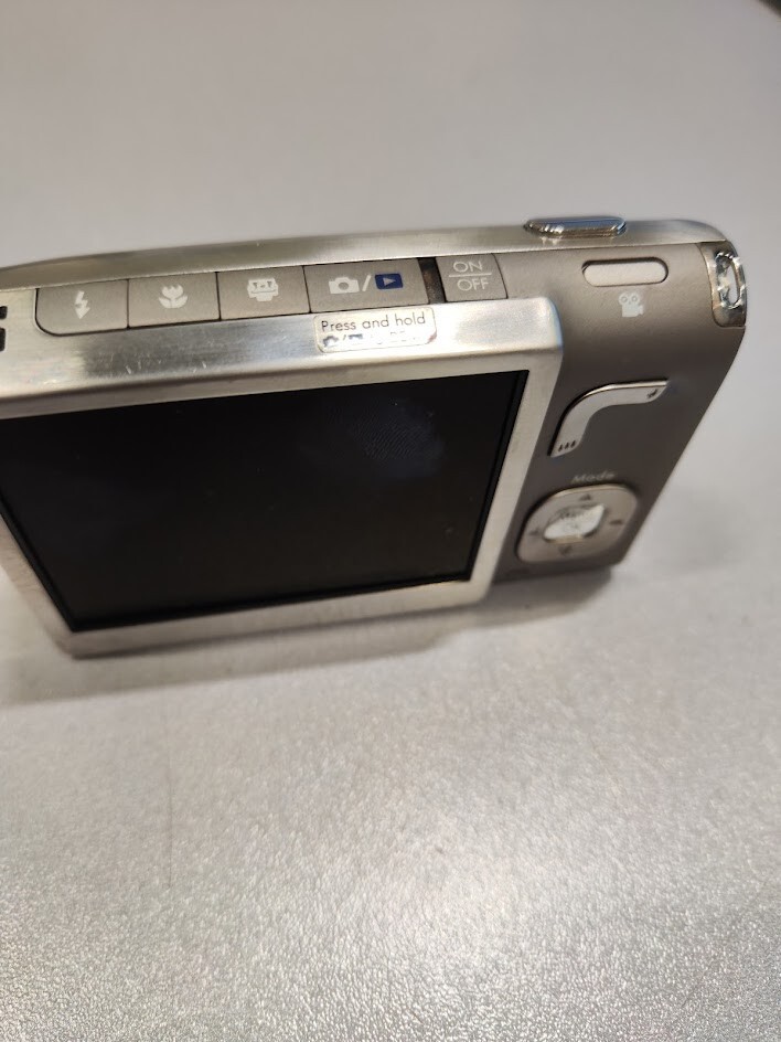 HP Photosmart R967 10MP Digital Camera 3x Optical Zoom Silver Used Working