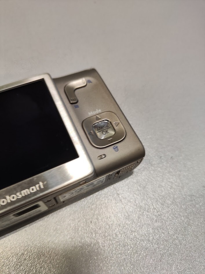 HP Photosmart R967 10MP Digital Camera 3x Optical Zoom Silver Used Working