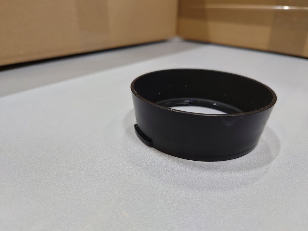 Olympus AF 35-105 mm F 3,5-4,5 Made In Japan Lens Hood  Black Used