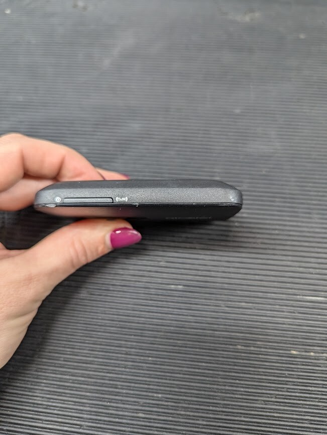 ALCATEL MW40V-2AWNIT2 4G PORTABLE WIFI MODEM ROUTER Used Working