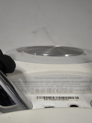 Harman Kardon Onyx Studio Speaker - Parts Only, Signs of Wear