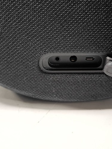 Harman Kardon Onyx Studio 6 - For Parts, Signs of Use