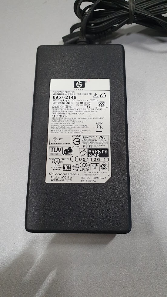 HP 0957-2146 AC Power Adapter 32V 9.4A Used Working Without Power Cord