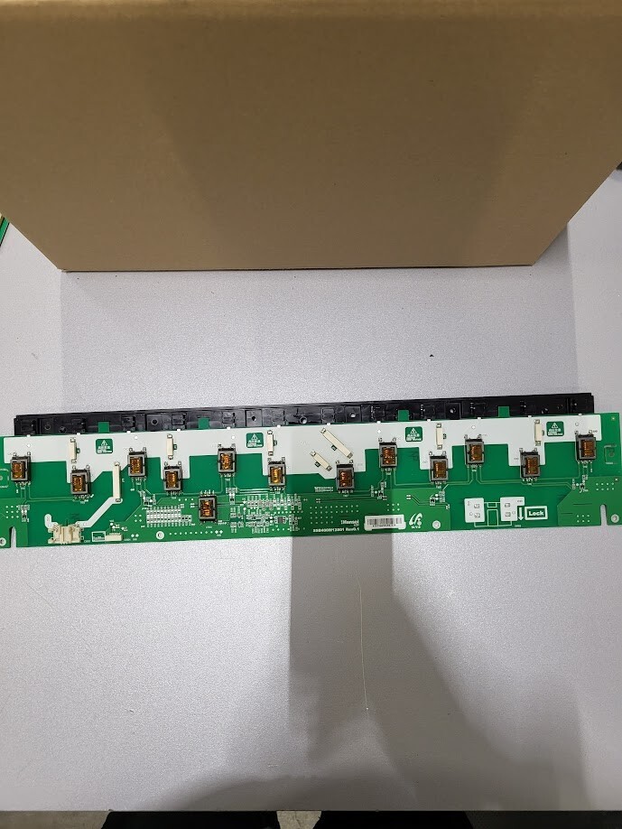 Hansol SSB400W12S01 Rev 0.1 LCD Circuit Board - Untested for Parts or Repair