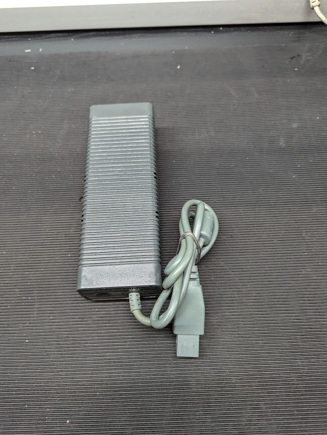 Microsoft EADP-175BB A AC Adapter 12V 14.2A Used Working Without Power Cord