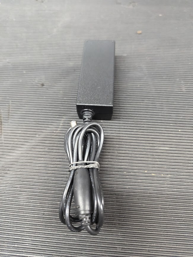 SAMSUNG PN3014 AC Adapter 14.0V 2.14A Used Working Without Power Cord