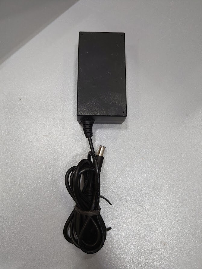 Samsung A3514_DPN AC Adapter 14.0V  2.5A Used Working Without Power Cord
