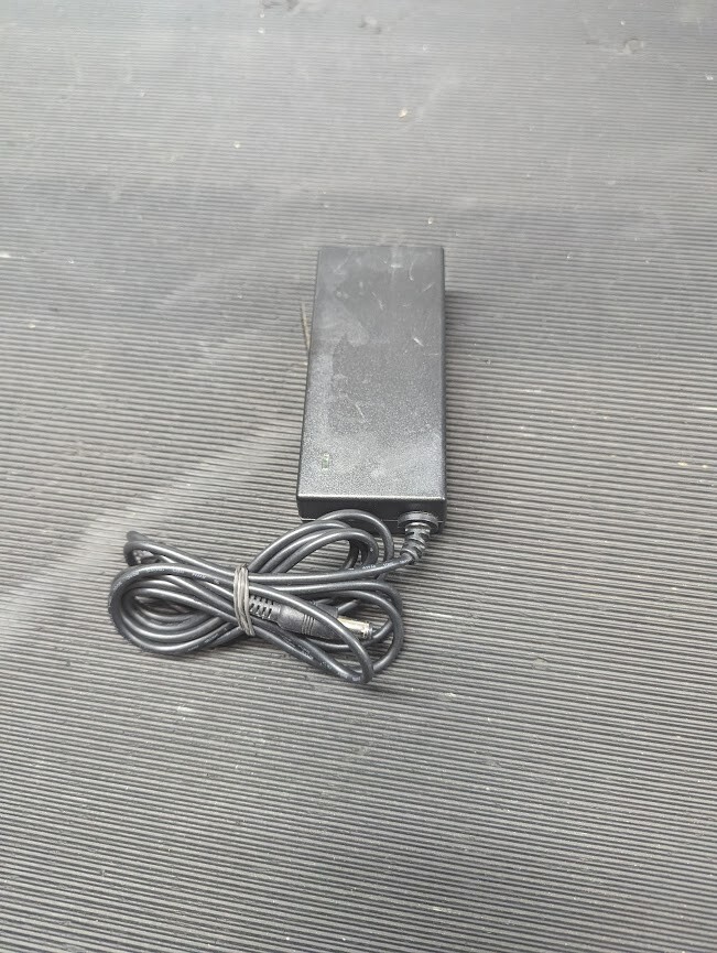 SAMSUNG AD-4212L AC Adapter 12.0V 3.5A Used Working Without Power Cord