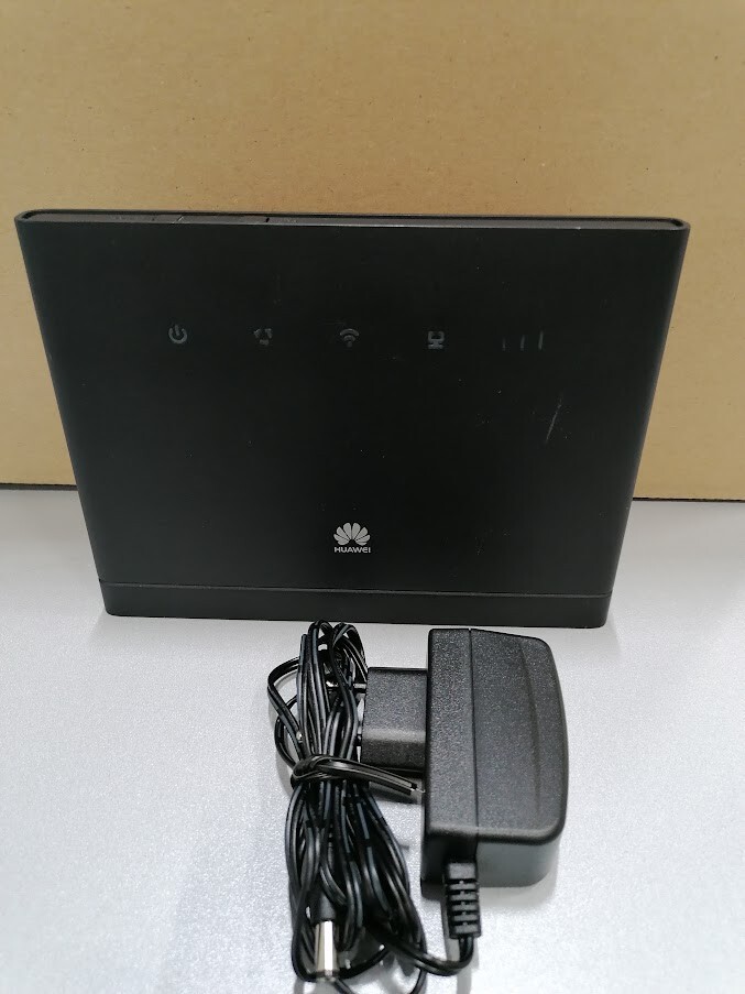 Huawei B315s-22 150Mbps 4G Wireless Router Used Working With Charger