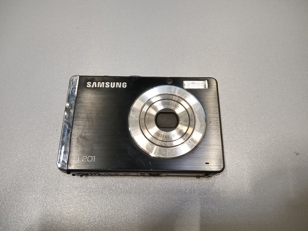 Samsung L201 Digital 10.2 MP 3X Optical Zoom Black Not Working For Parts
