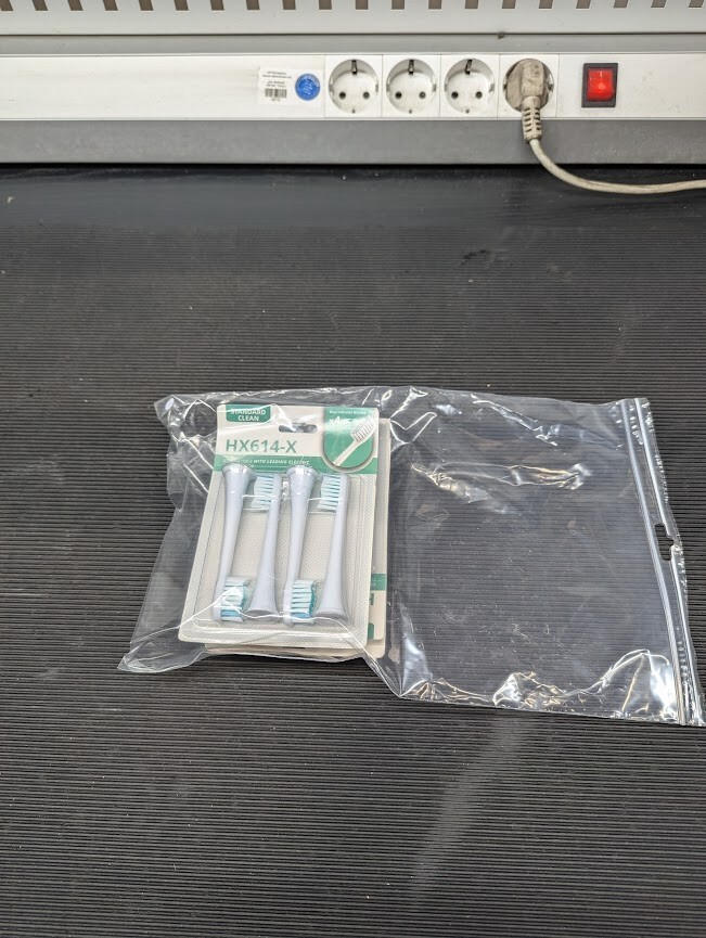 Standard Clean HX614-X Electric Toothbrush - Used, Fully Functional, No Original