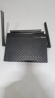ASUS RT-AC1200 WIRELESS-AC1200 2.4G - 5G Router USB de doble banda usado...