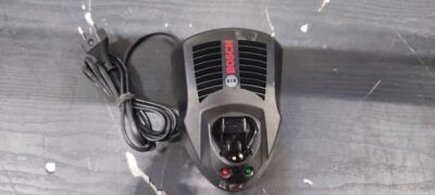 Chargeur Batterie Bosch AL 1130 CV Li-Ion 10.8V DC 3A Noir Occasion Fonctionne