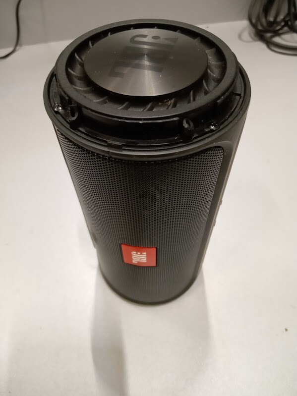JBL Charge 2+ Splashproof Portable Bluetooth Speaker Not Working For Parts
