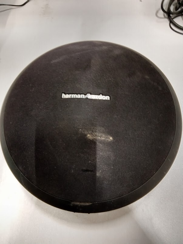 Altavoz Bluetooth Harman Kardon Onyx Studio negro no funciona para piezas