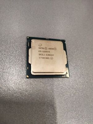Intel Xeon E3-1225 V5 Quad Core 3,30 GHZ SR2LJ CPU Prozessor