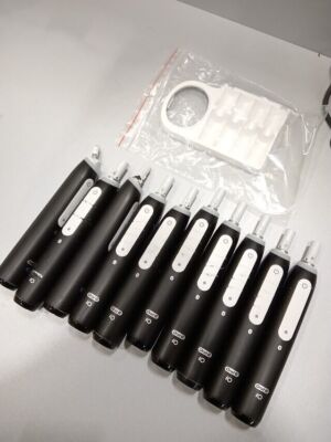 Menge 10 Oral-B Zahnbürste iO TYP 3794 &amp; 1 Aufsatz funktioniert nicht...