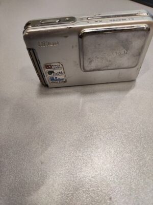 Cámara digital Nikon Coolpix S2 5,1 MP zoom óptico 3X no funciona para piezas