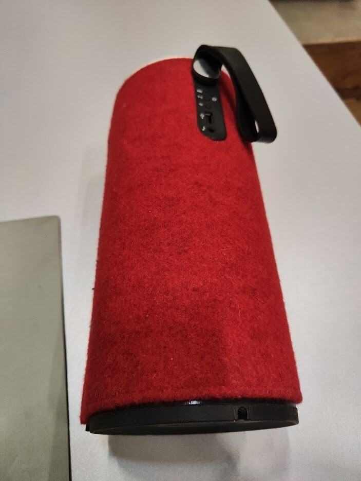 Libratone Zipp LT-300 WiFi Bluetooth Smart Speaker Red Used Working