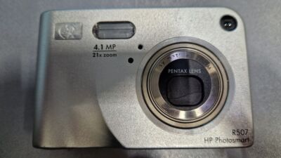 HP Photosmart R507 4.1MP Digital Camera 21X Optical Zoom Silver Not Working
