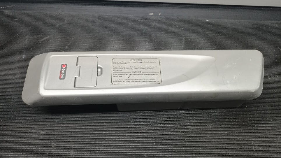 Benelli 36V 8.8Ah Li-Ion E-Bike Battery H43F430XP0010 – Not Working, For Parts