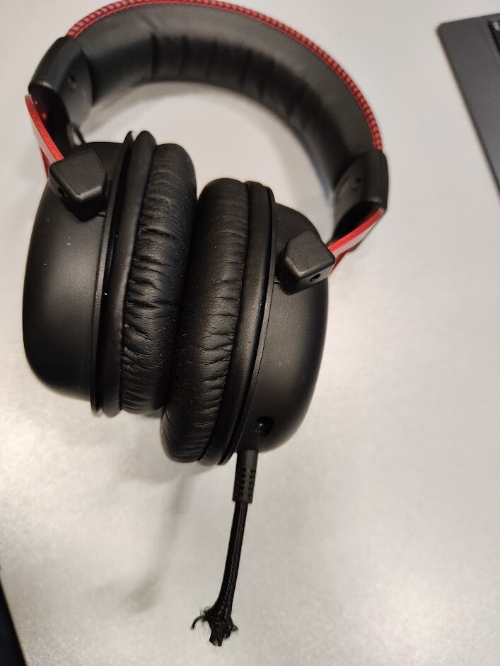 HyperX Cloud Kingston CL003 Gaming Headset Headphones Used Working