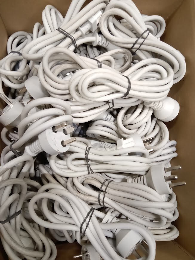 LOT OF 40 Apple A1264 Airport Express Wifi Mac+PC Base Not Tested For Partss