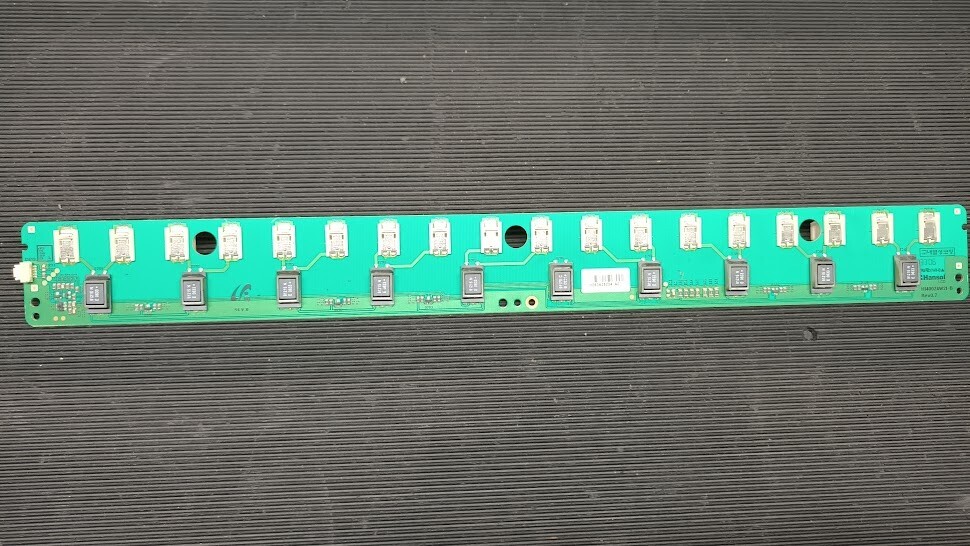 Hansol HI40024W2I-B LCD Circuit Board - Used, Working Condition