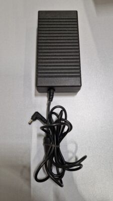 Linksys Cisco DPSN-150JB B AC Adapter 48V 3,125A gebraucht funktioniert...