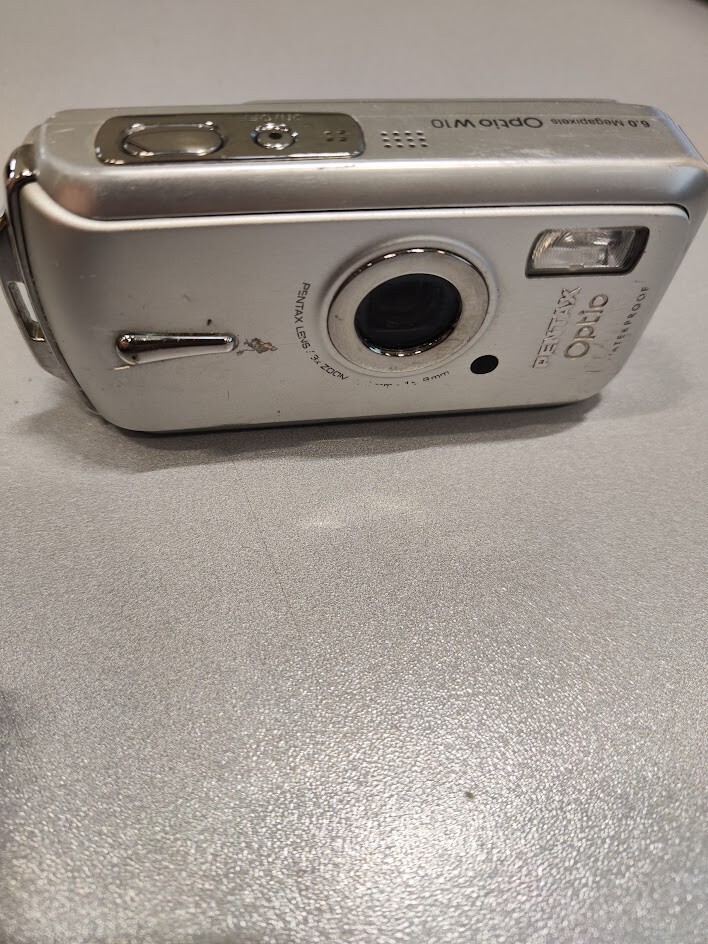 Pentax Optio W10 6.0MP Digital Camera 3X Optical Zoom Not Working For Parts
