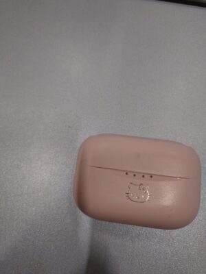 OTL Technologies HK0856 Hello Kitty Kabellose Kopfhörer mit Ladecase...