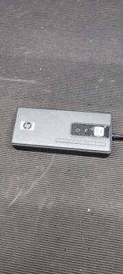 ORIGINAL HP HSTNN-AA06 403706-001 - 19.5V 65W 3.33A Used Working