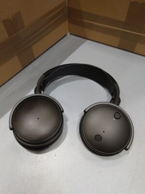 Audeze Maxwell Wireless Over-Ear Gaming Headset For PlayStation 5 NOT Working