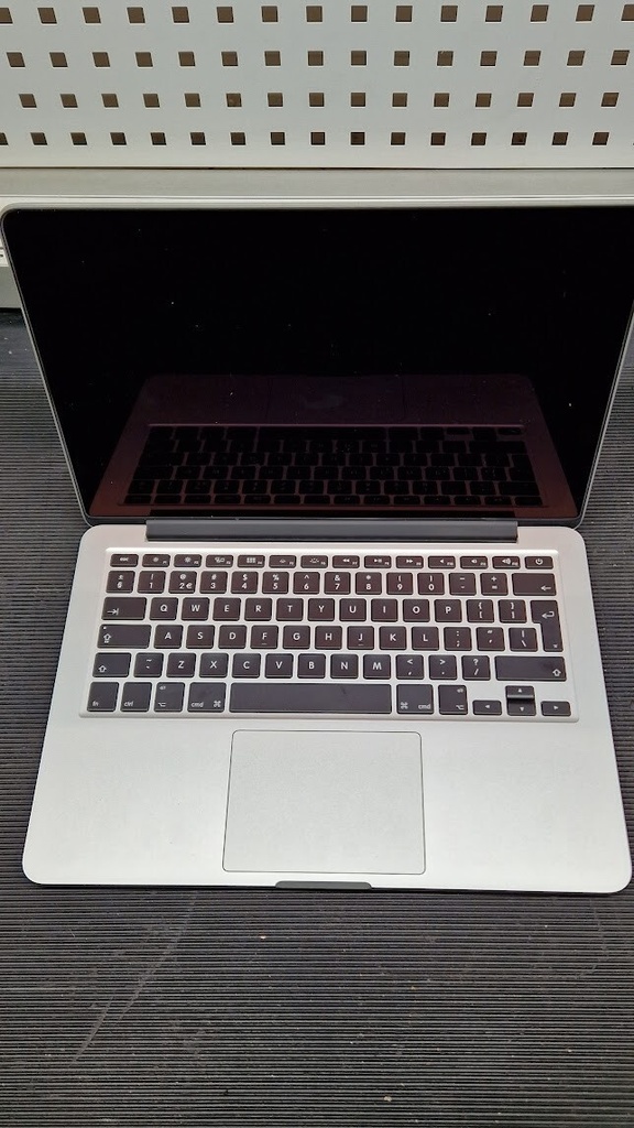 MACBOOK PRO EARLY A1502 2015 INTEL CORE I5 INTEL IRIS GRAPHICS Used Working