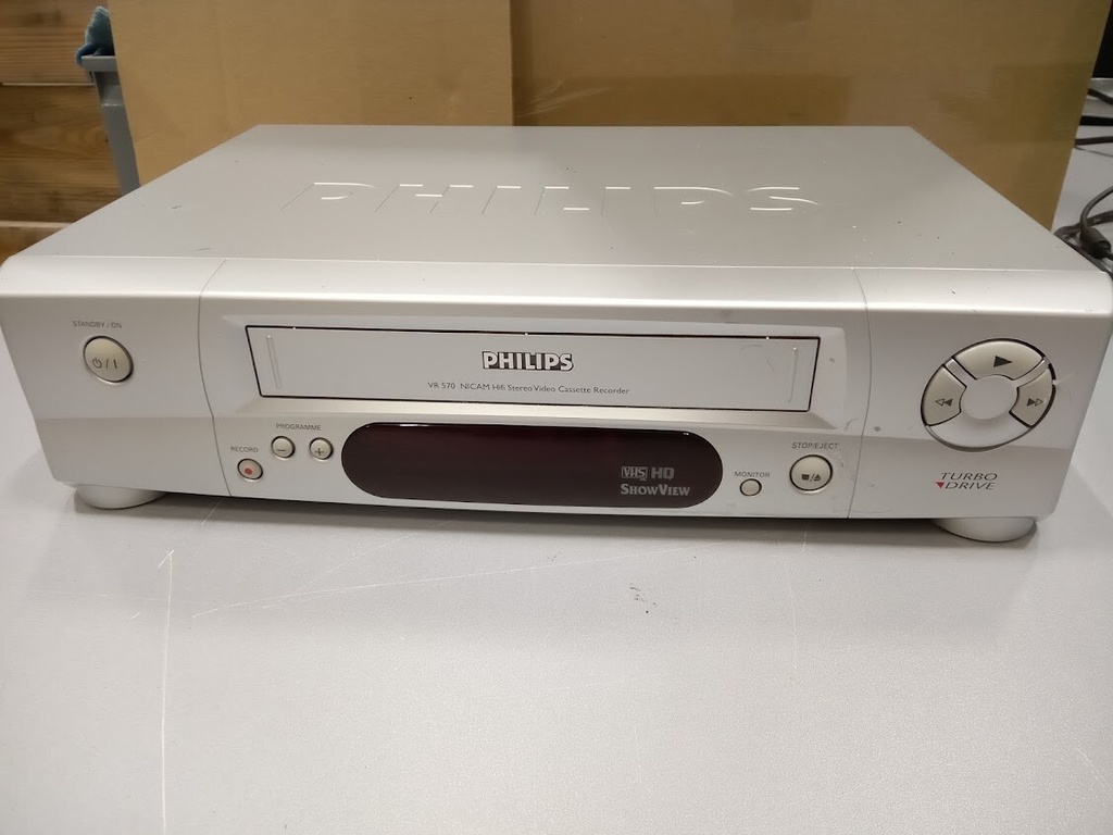 Philips VR570 Nicam HiFi Stereo Video Cassette Recorder 50Hz No probado para ...