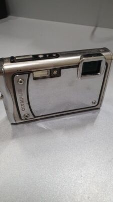 Olympus Digital Camera Mju Tough 8000 12.0MP Silver Not Working
