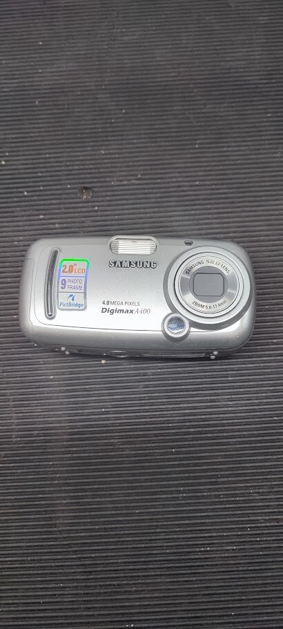 Samsung DIGIMAX A400 Digital Camera Not Working For Parts